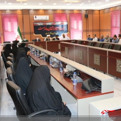 ورود آزادگان به میهن از خاطره انگیزترین لحظات تاریخ انقلاب اسلامی است