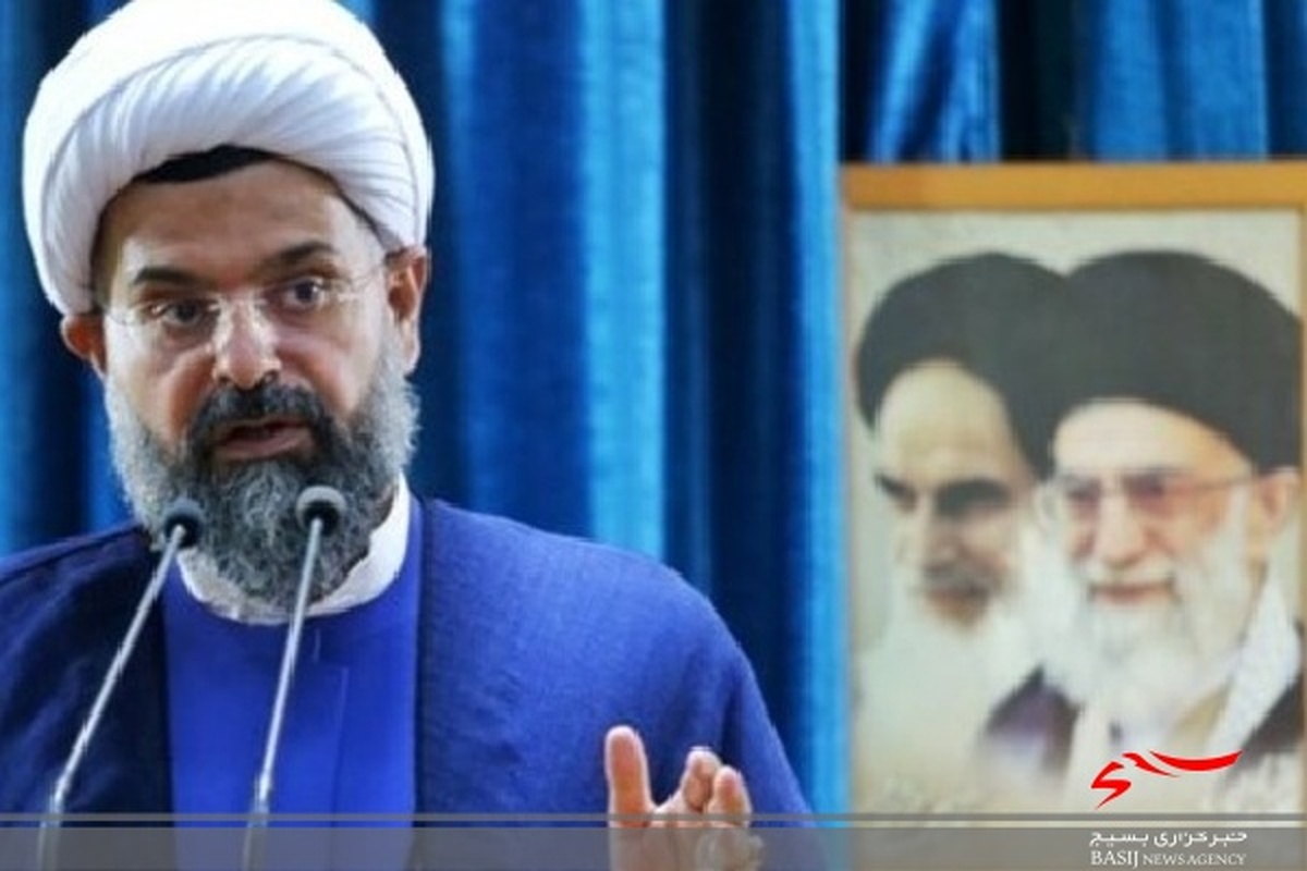 انتقاد امام جمعه خورموج از مصاحبه با نیروهای پتروپالایش کنگان در تهران
