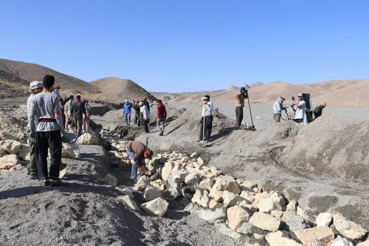 گروه جهادی دانشگاه خواجه نصیرالدین طوسی پای کار آبرسانی به روستاها در سربیشه