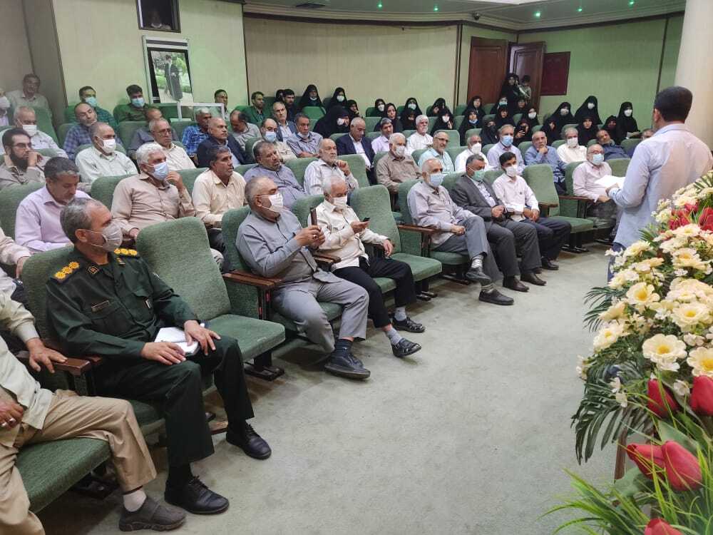 همایش استانی راویان دفاع مقدس در کرمان برگزار شد همایش استانی راویان دفاع مقدس در کرمان برگزار شد