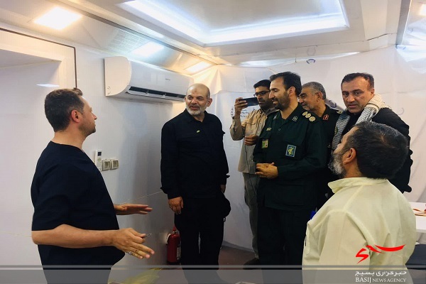 بازدید سردار سلامی از بیمارستان سیار شهید محلاتی تبریز در مرز مهران