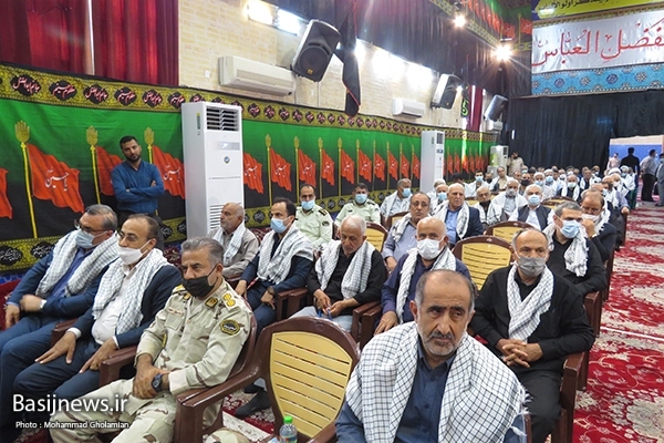 دشمن می‌خواهد به شکل غیر نظامی ایران را تحت سلطه درآورد