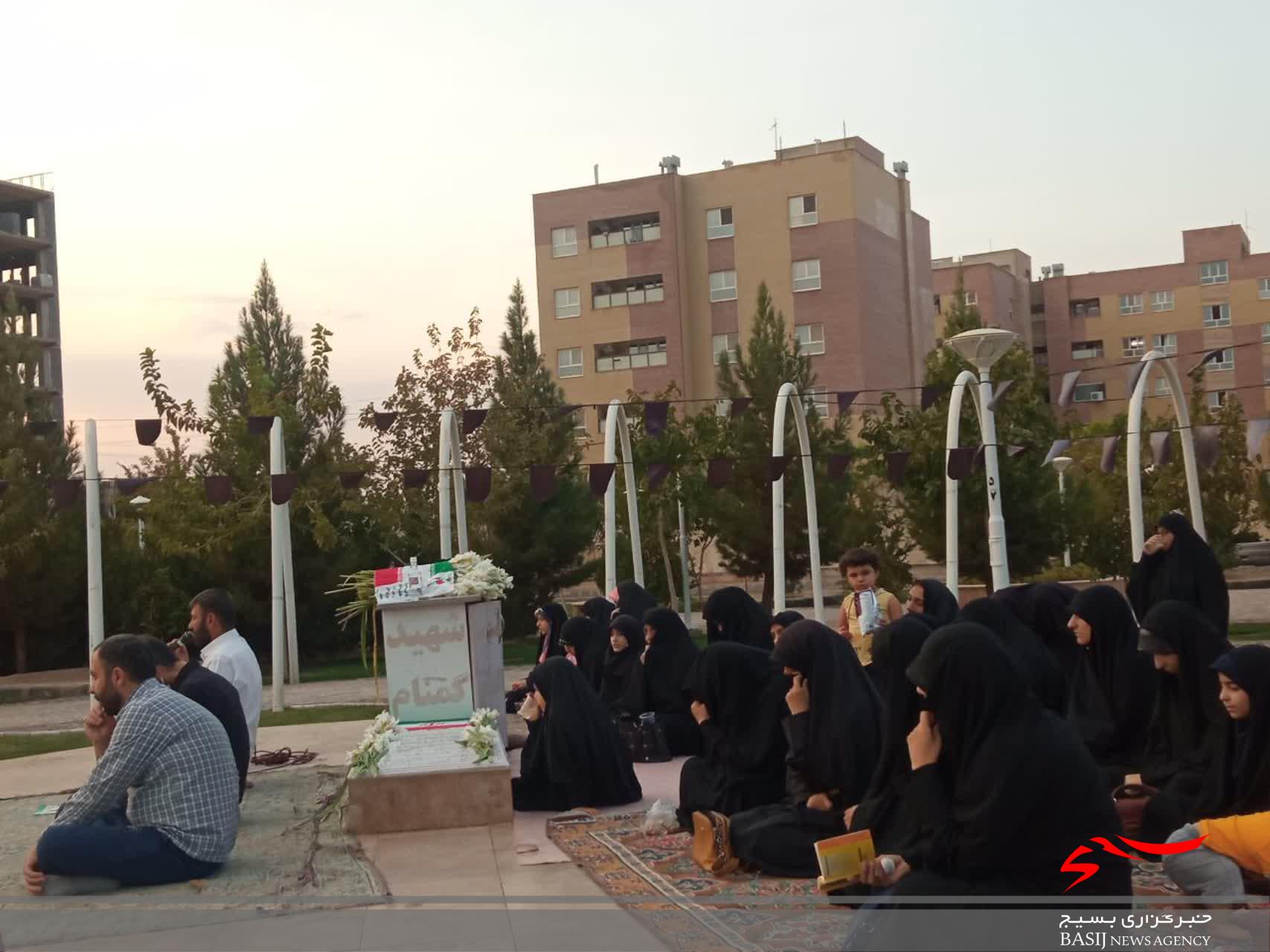 مزار شهید گمنام محله عسکریه پردیسان عطرافشانی شد