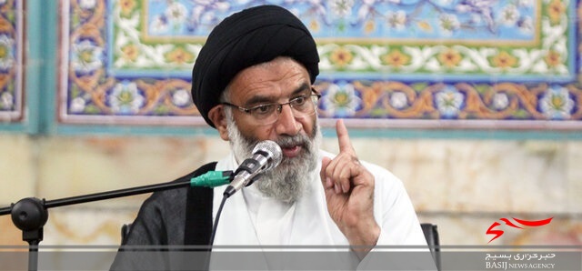 قطعا انقلاب اسلامی از حجاب عقب‌نشینی نمی‌کند