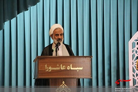 افراد در فتنه ها غربال می شوند و ذات خود را نشان می دهند