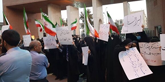 جهل برخی سلبریتی عامل بخش مهمی از ناآرامیها/ تخطی از قانون آغاز هرجومرج است