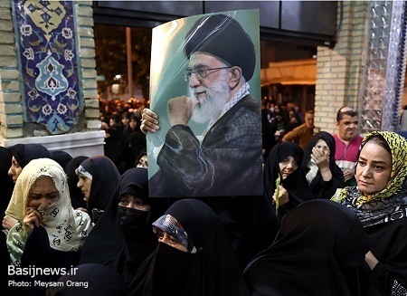 تشییع پیکر شهید مدافع امنیت «امیراحمدی» در شهرک شهید محلاتی