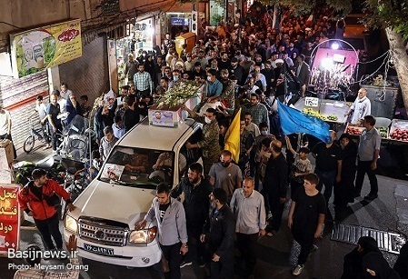 تشییع پیکر شهید مدافع امنیت «امیراحمدی» در شهرک شهید محلاتی