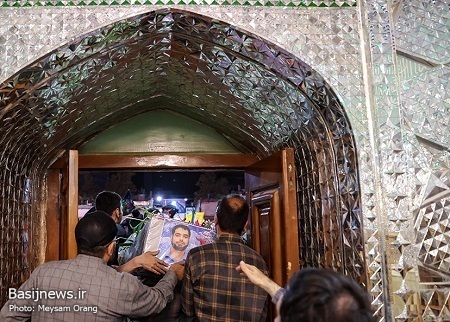 تشییع پیکر شهید مدافع امنیت «امیراحمدی» در شهرک شهید محلاتی