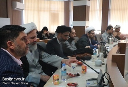 نشست فرمانده سپاه حضرت محمد رسول الله (ص) با جمعی از اساتید دانشگاه آزاد اسلامی