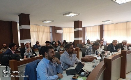 نشست فرمانده سپاه حضرت محمد رسول الله (ص) با جمعی از اساتید دانشگاه آزاد اسلامی