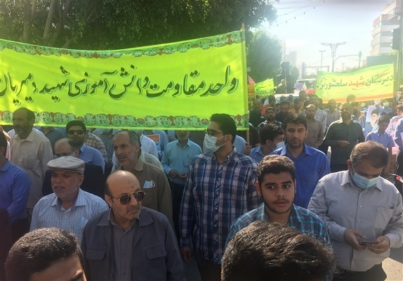 بوشهر در نوار خلیج‌فارس یک صدا مرگ بر آمریکا سر داد