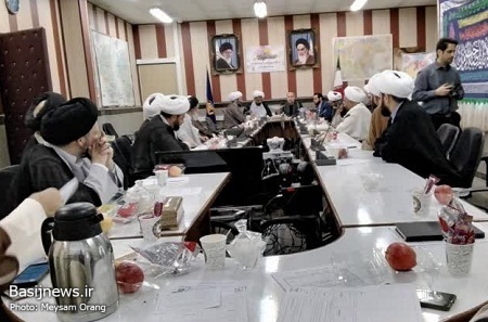 نشست فرهنگی، بصیرتی مسئولین و مدیران منطقه ۵ تهران برگزار شد
