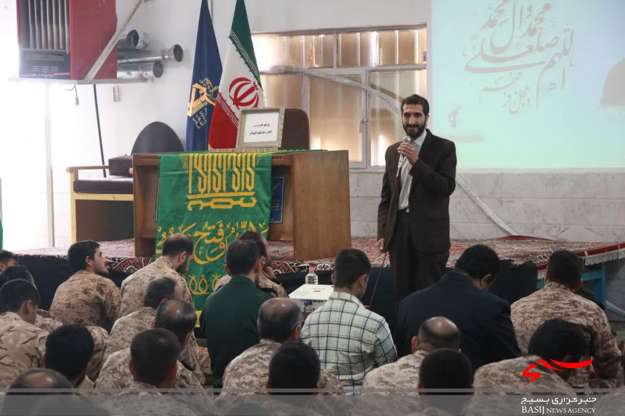 حضور خادمان آستان قدس رضوی درجمع نیروهای لشکر عملیاتی سپاه استان قم