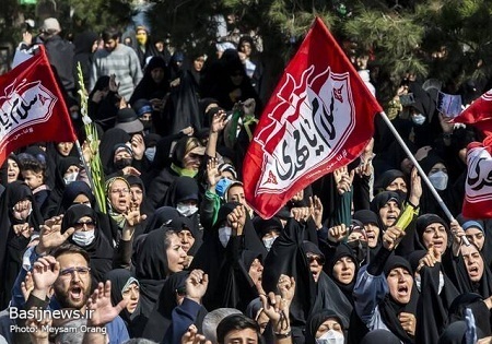 بدرقه باشکوه آرمان/ پیکر طلبه بسیجی شهید علی‌وردی در تهران تشییع شد