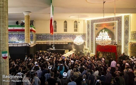 بدرقه باشکوه آرمان/ پیکر طلبه بسیجی شهید علی‌وردی در تهران تشییع شد