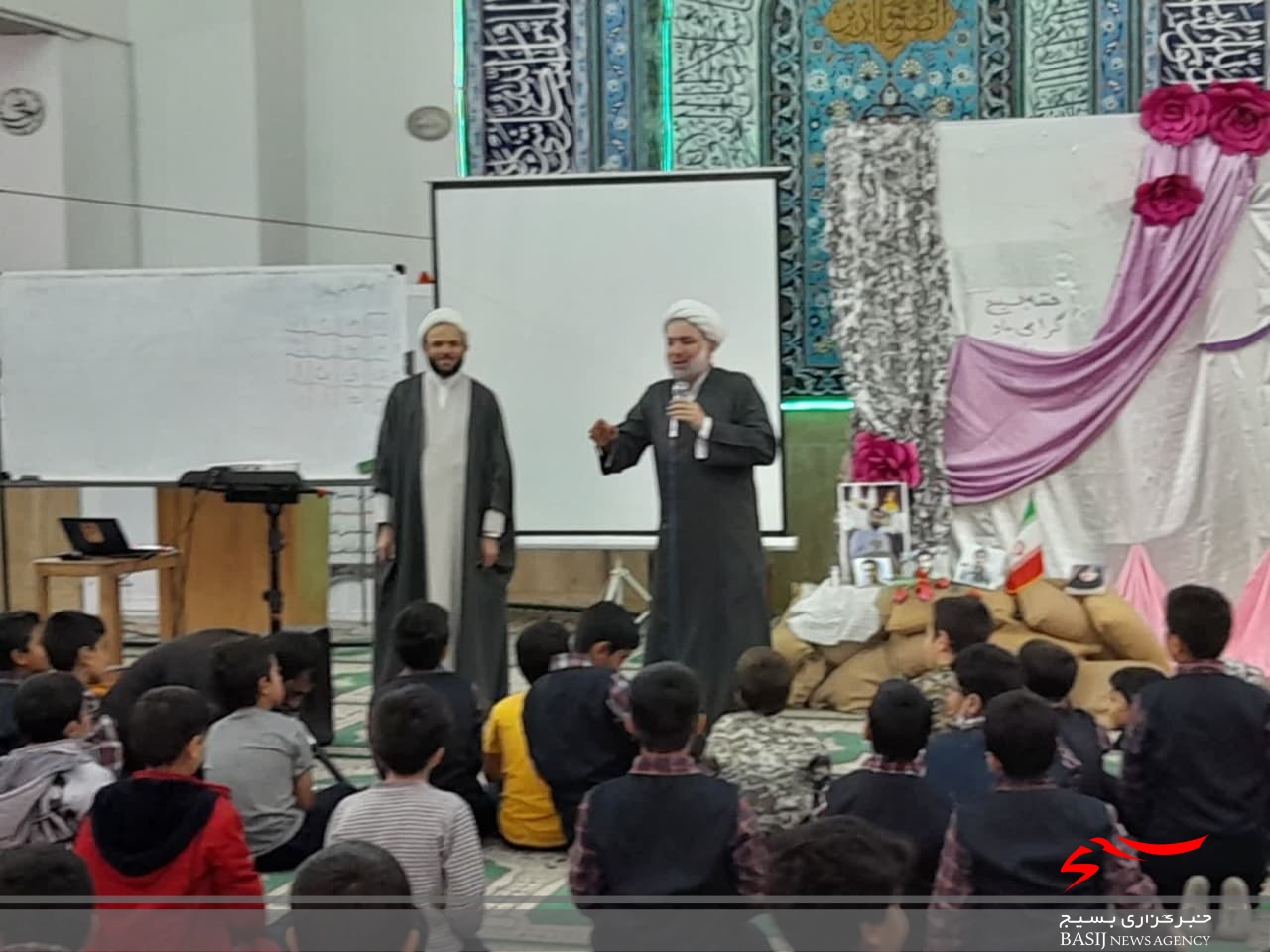 برگزاری ویژه برنامه جشن برای دهه نودی‌ها در مسجد امام حسن مجتبی(ع)