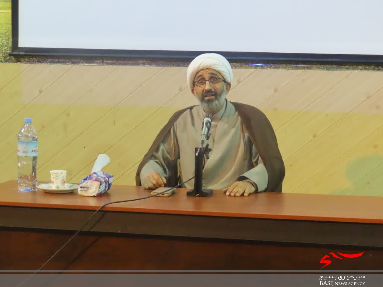 جهاد تبیین تکلیف مهم پیشکسوتان عرصه جهاد و شهادت است