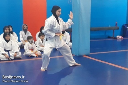 مسابقات کاراته ویژه بانوان بسیجی برگزار شد