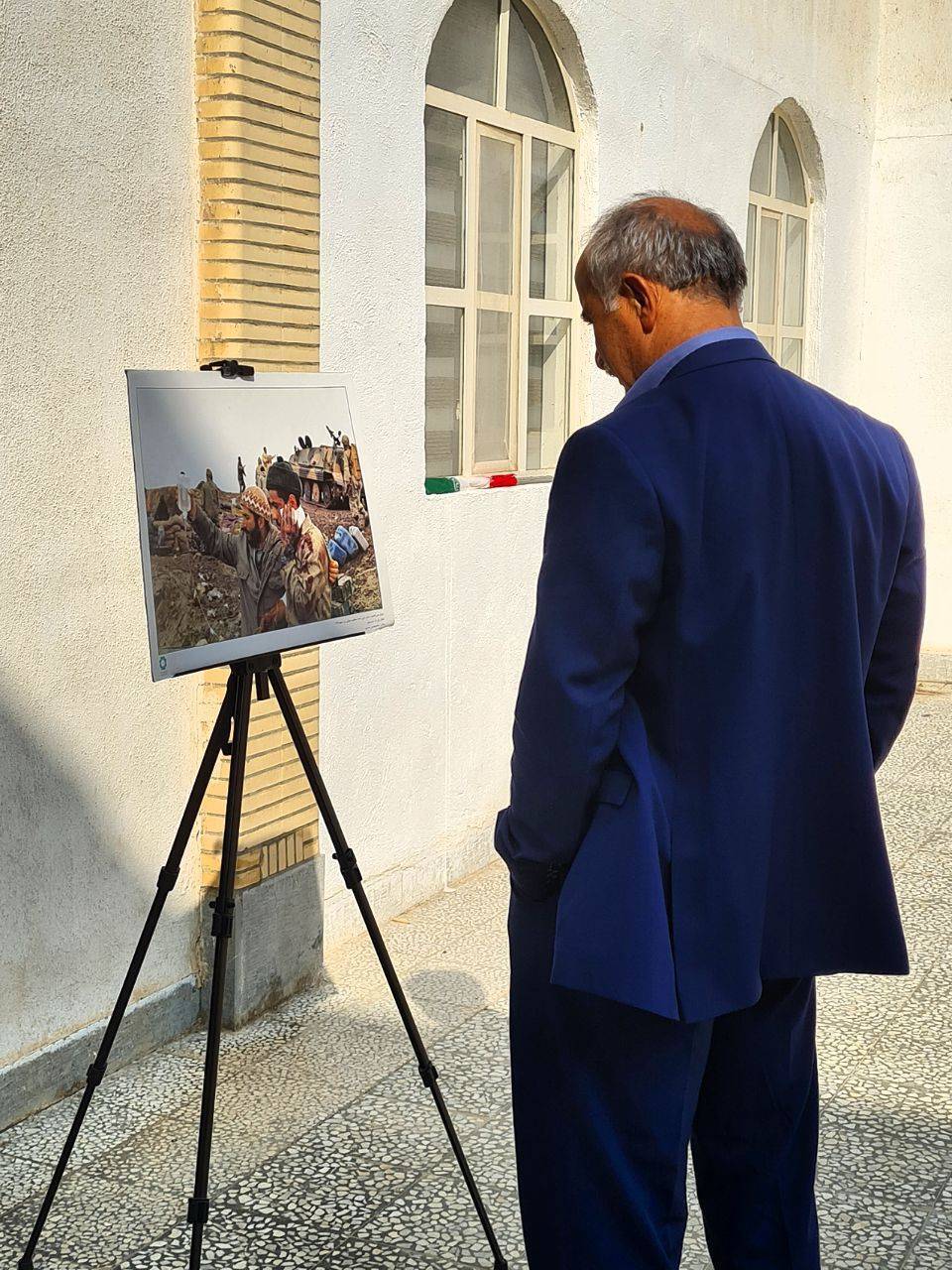 تشییع شهید گمنام بر دستان دانشجویان دانشگاه خلیج فارس