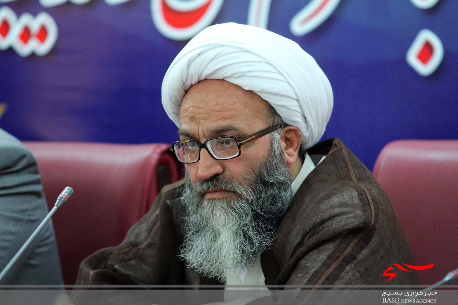 بسیج یکی از علل قوام و پیشرفت نظام جمهوری اسلامی ایران است بسیج یکی از علل قوام و پیشرفت نظام جمهوری اسلامی ایران است