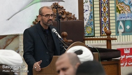 دیدار فرمانده کل سپاه پاسداران با بسیجیان پایگاه مقاومت بسیج شهید همت در ناحیه کربلا