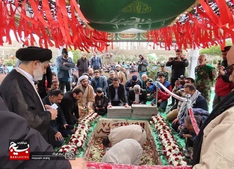 مراسم تشییع و تدفین شهید گمنام در محله شهید هرندی تهران