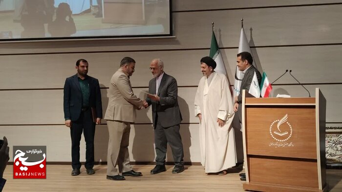 استاندار خوزستان: تسریع در اجرای پروژه ها مولفهای مهم در ارزیابی عملکرد مدیران است استاندار خوزستان: تسریع در اجرای پروژه ها مولفهای مهم در ارزیابی عملکرد مدیران است