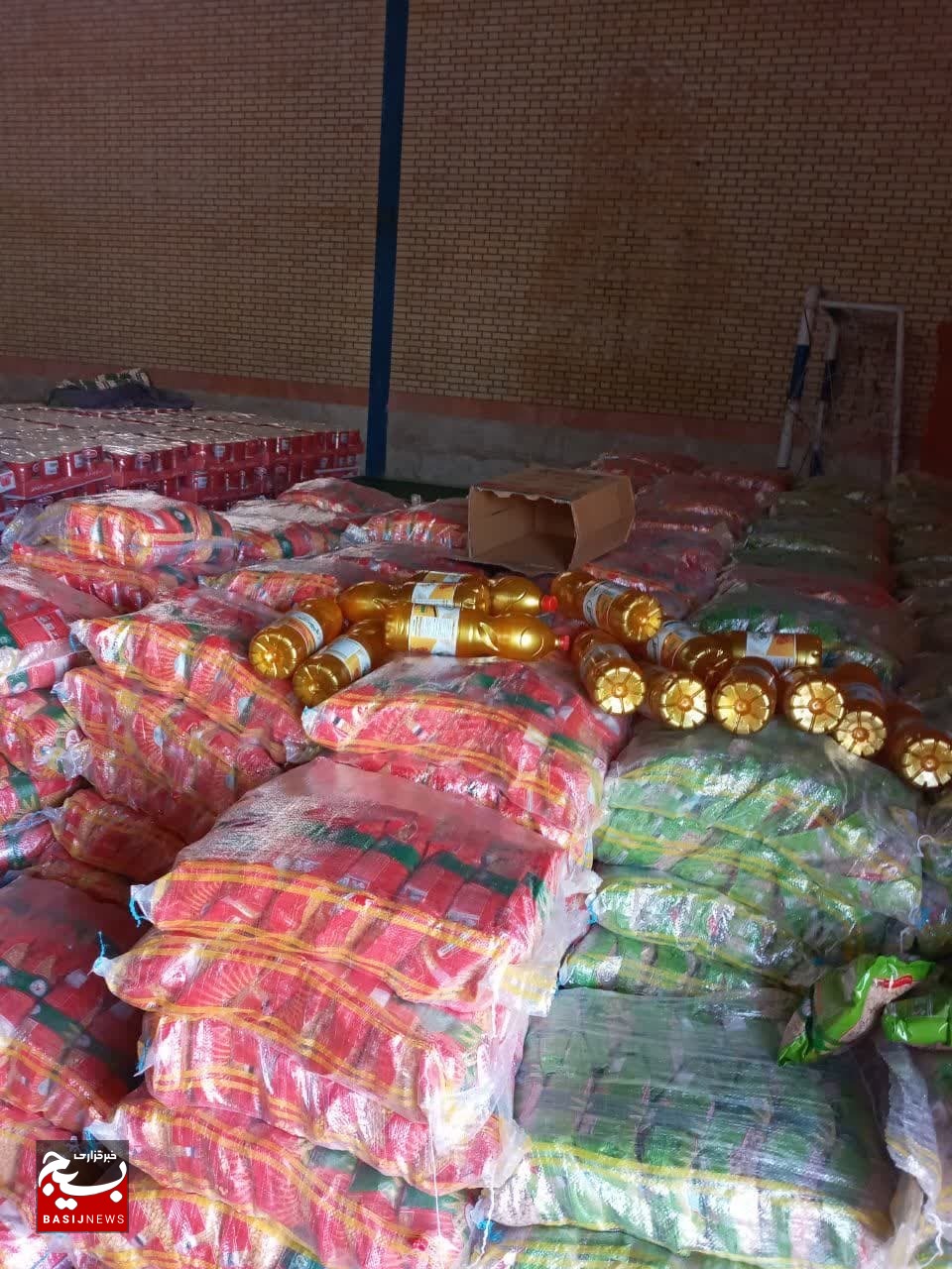 توزیع 800 بسته کمک معیشتی به همت حوزه مقاومت 14 شهید منتظری قم