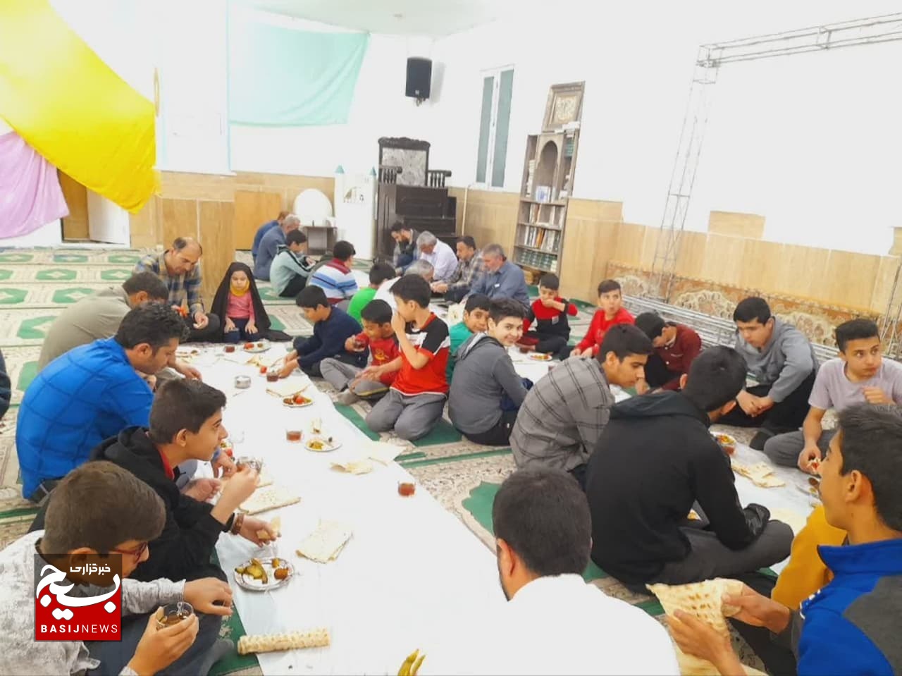 برپایی ضیافت افطاری در مسجد امام حسن مجتبی(ع) پردیسان