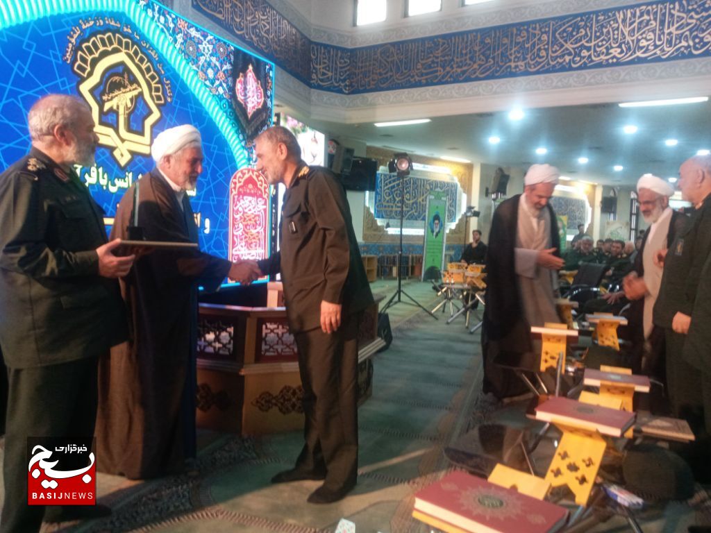 کسب رتبه برتر «قرارگاه قرآنی نور سپاه خوزستان» در اولین جشنواره قرآنی نور کل سپاه