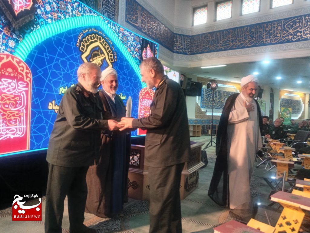 کسب رتبه برتر «قرارگاه قرآنی نور سپاه خوزستان» در اولین جشنواره قرآنی نور کل سپاه