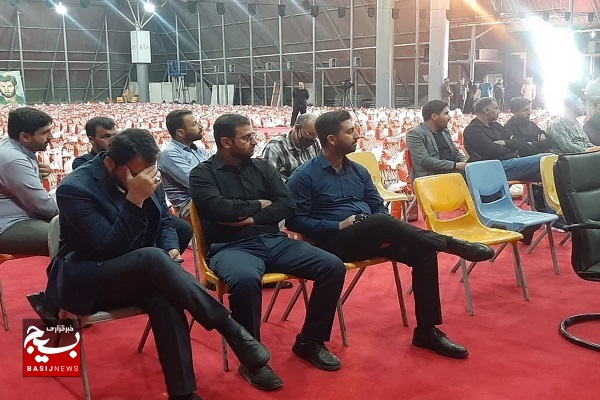 رزمایش بزرگ کمک مومنانه با توزیع ۸۰ هزار بسته معیشتی در شمال غرب شیراز