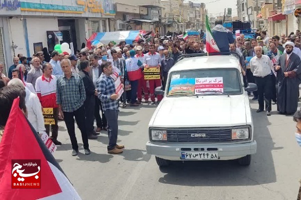 راهپیمایی روز قدس همزمان با سراسر کشور در شهر خورموج برگزار شد
