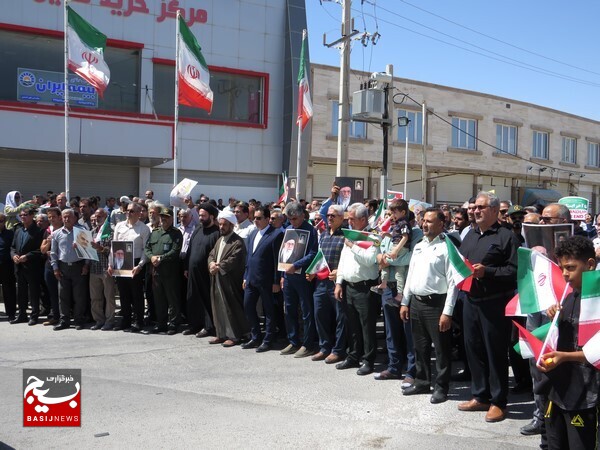 راهپیمایی روز قدس همزمان با سراسر کشور در شهر دلوار برگزار شد