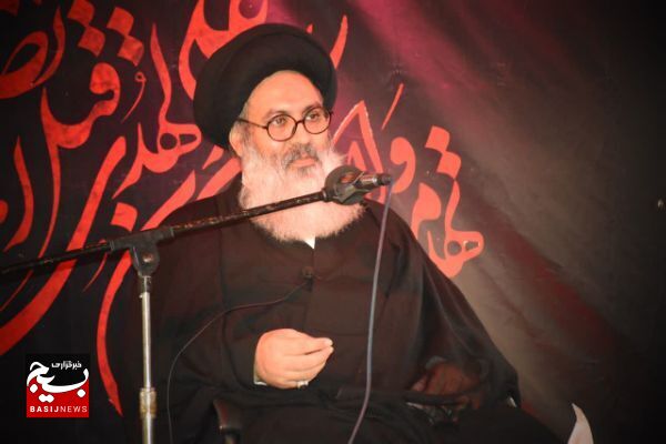 برگزاری مراسم استقبال و وداع با یک شهید گمنام در شهر عسلویه
