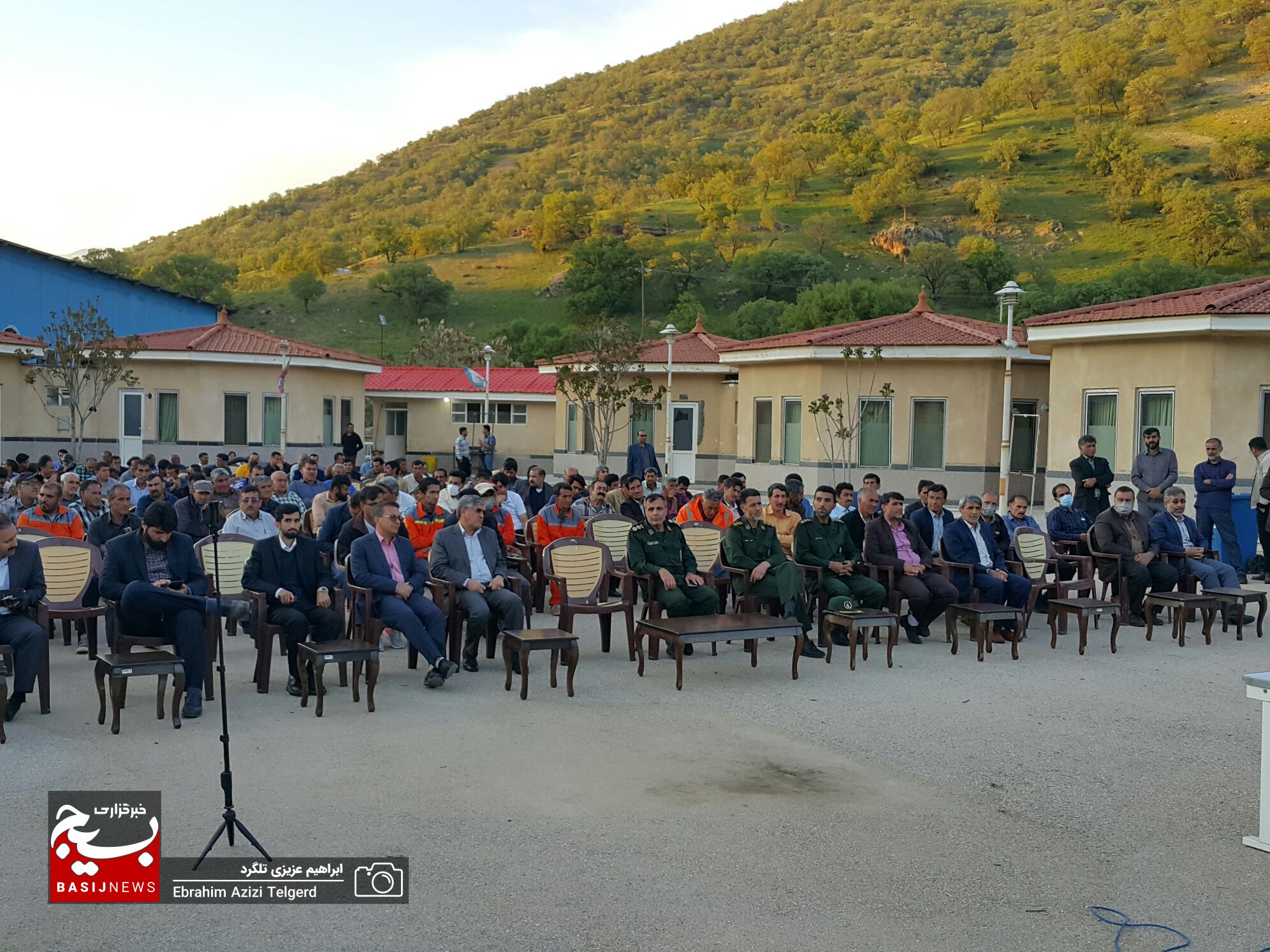 تکریم پاکبانان شهرداری یاسوج با ۳ ویژه برنامه/شادمانی پاکبانان از اقدام بسیج کارگری و بسیج سازندگی سپاه فتح