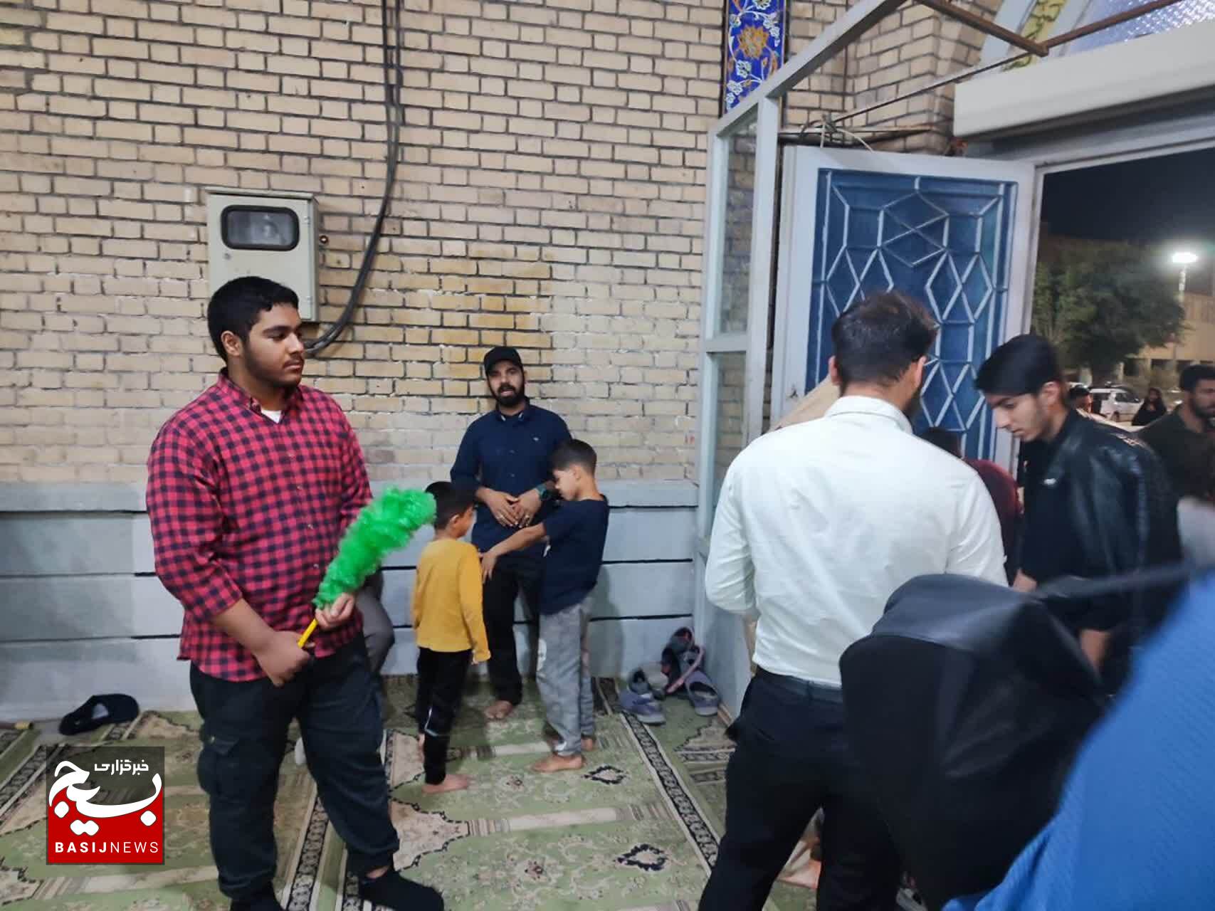 خدمات دهی به زائران راهیان نور باعث افتخار است خدمات دهی به زائران راهیان نور باعث افتخار است