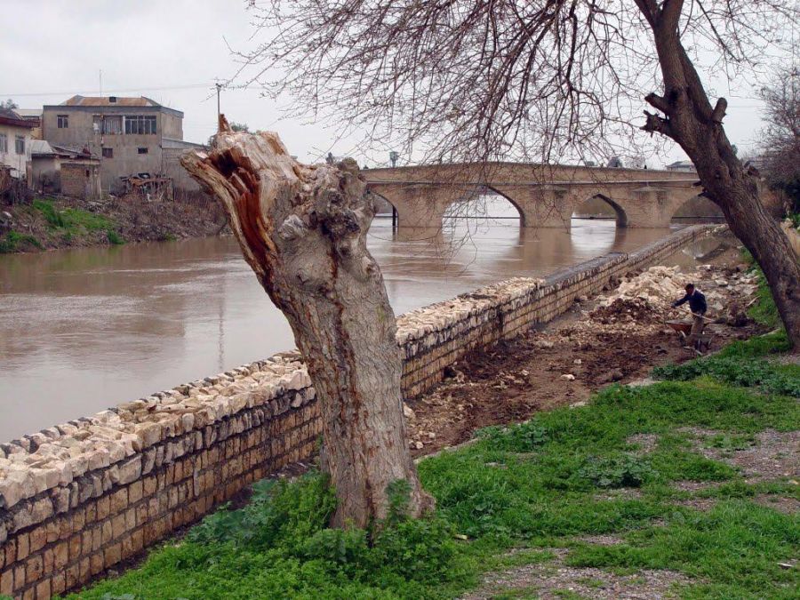 پل تاریخی آق قلا یادگاری از دوره صفویه