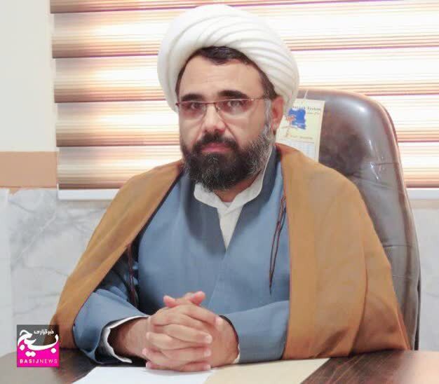 در فتنه ۸۸ محرم به کمک مردم و انقلاب آمد