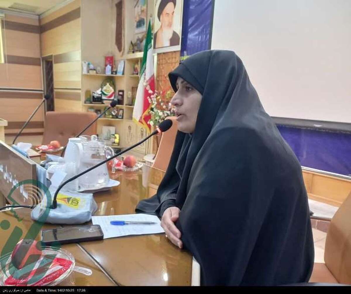مسئول بسیج جامعه زنان سپاه ولیعصر(عج) استان خوزستان :

زنان با ایجاد یک سبک زندگی اقتصادی می توانند تصمیم گیر و تصمیم ساز باشند/ مهم ترین رکن اقتصاد مقاومتی، پایه ریزی فرهنگ اقتصادی است
