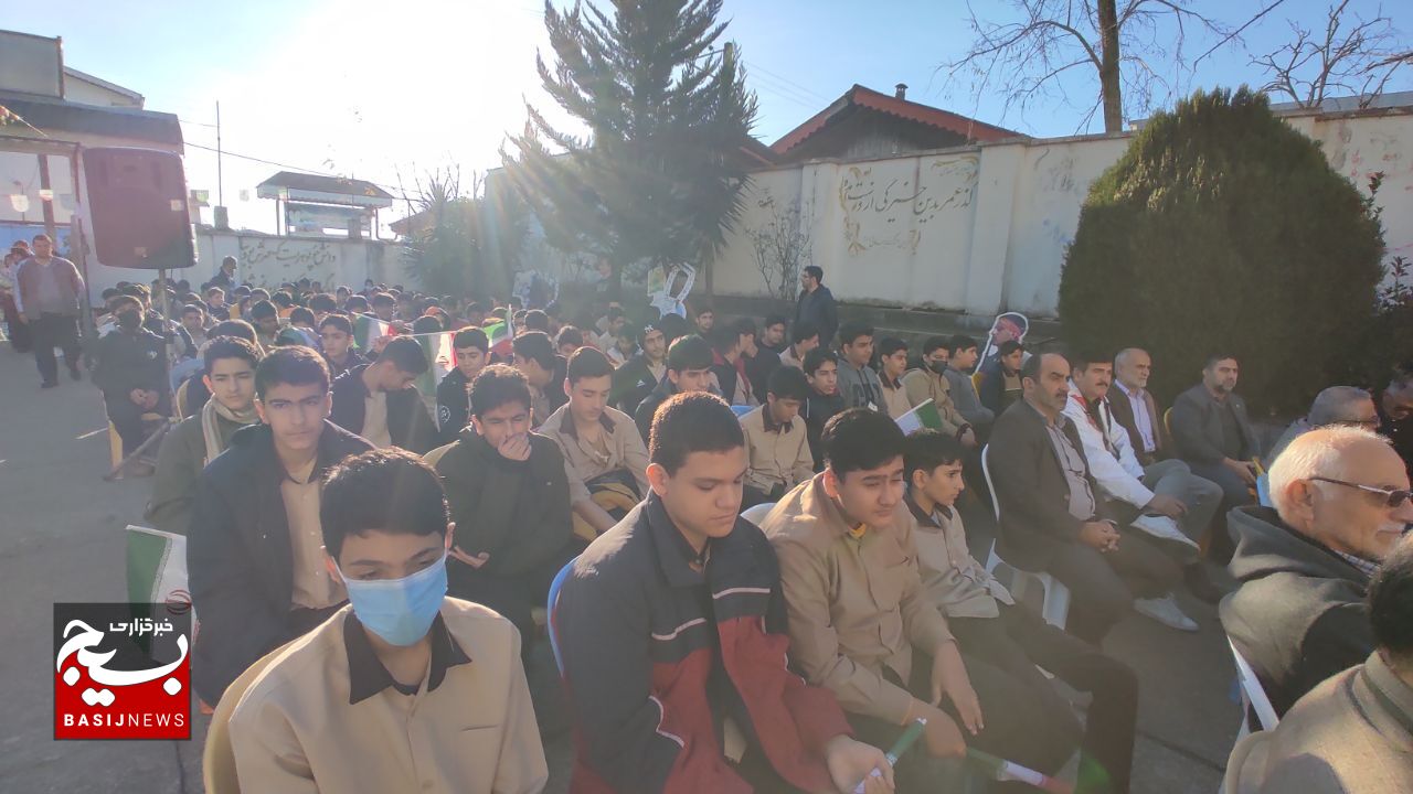 هنرستان دخترانه‌ای در بندرکیاشهر میزبان شهدای گمنام دفاع مقدس