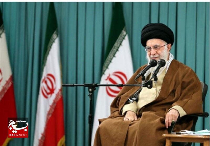 رهبر انقلاب: انگلیس‌ها ضدیّت با دین و استقلال را در ایران راه انداختند