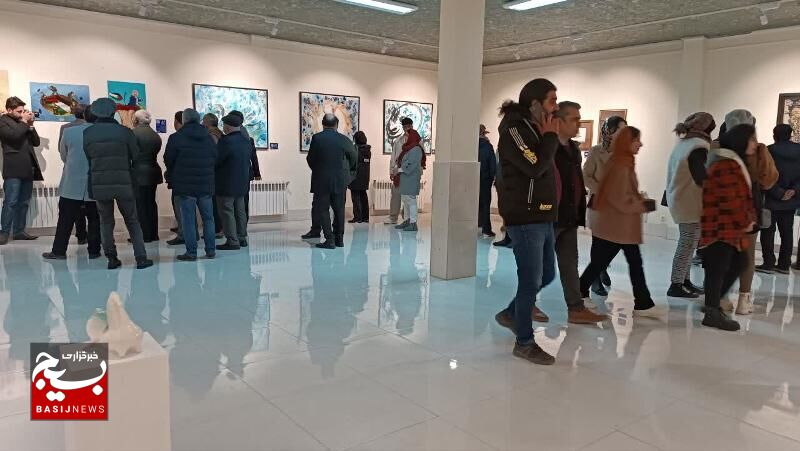 تجلی فجر در نمایشگاه