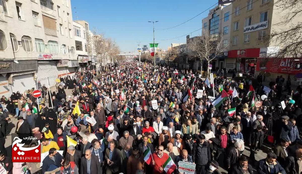 حماسه انقلابی مردم قزوین در راهپیمایی ۲۲ بهمن