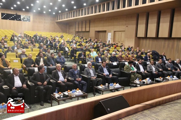 همایش مدیران و متخصصان جامعه کار و تولید استان همدان برگزار شد