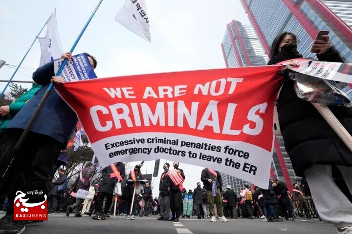 روند تعلیق پروانه طبابت پزشکان معترض در کره جنوبی آغاز شد