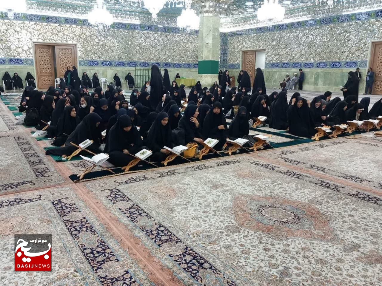 دختران برگزیده مسابقات قرآن، عترت و نماز ناحیه یک آموزشوپرورش قم تجلیل شدند دختران برگزیده مسابقات قرآن، عترت و نماز ناحیه یک آموزشوپرورش قم تجلیل شدند