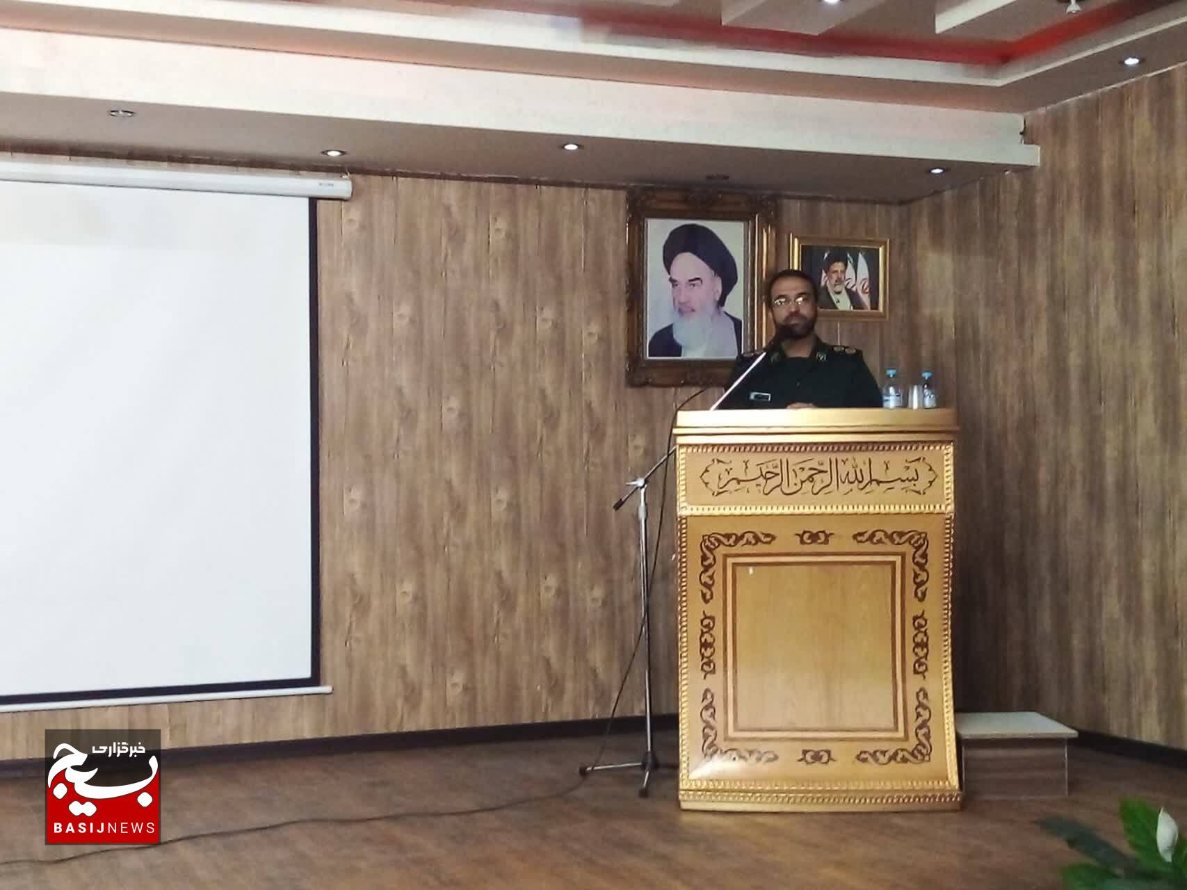 برگزاری سلسله نشستهای جهاد تبیین با محوریت سواد رسانه در شهرستان قدس برگزاری سلسله نشستهای جهاد تبیین با محوریت سواد رسانه در شهرستان قدس