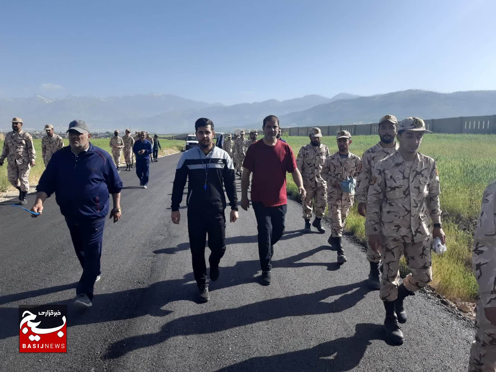 کوهپیمایی فرمانده و رزمندگان تیپ ۴۸ فتح در یاسوج